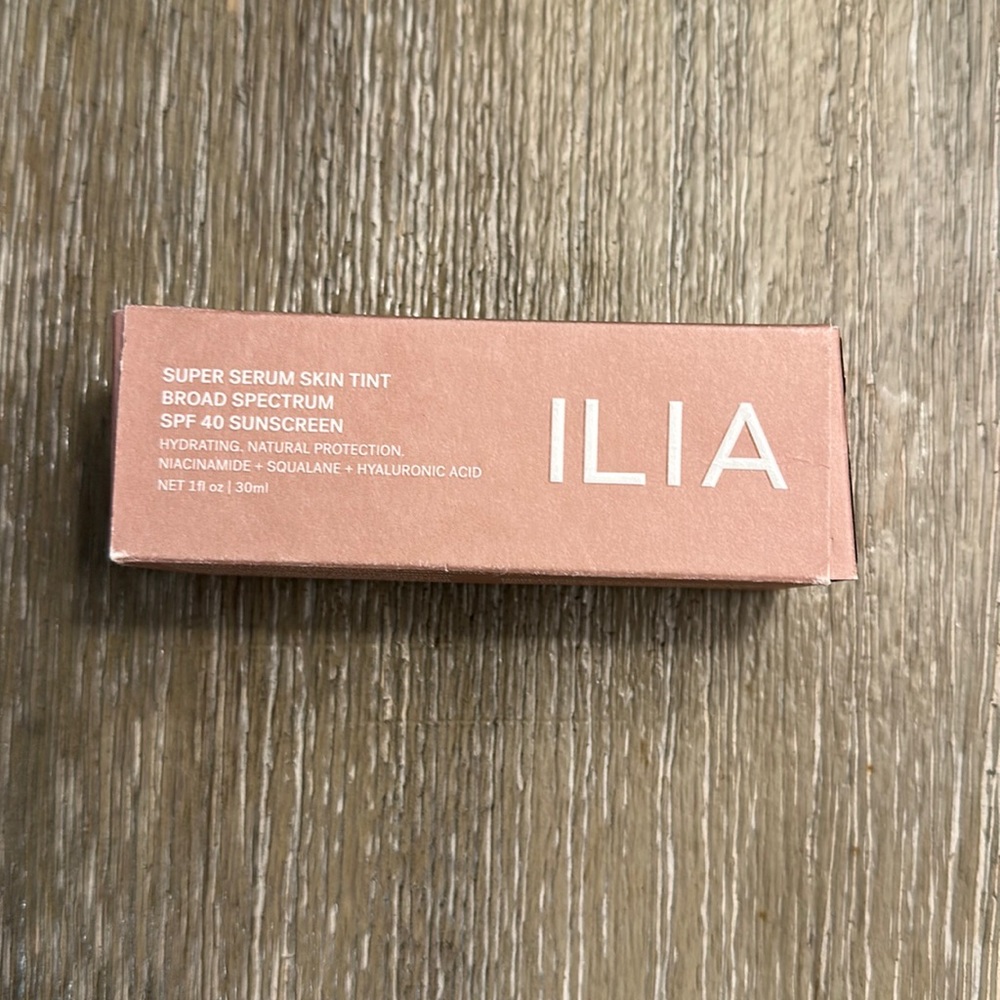 ILIA super serum skin tint
